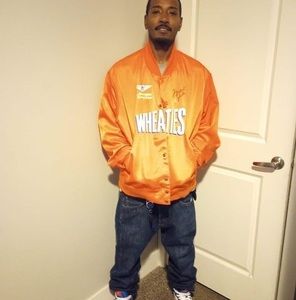 Meet your Posher, Angelo